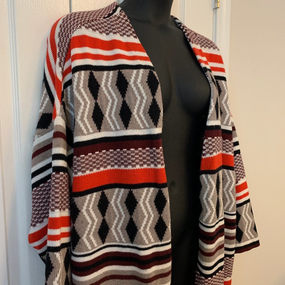 Geo Patterned Cocoon Cardigan - Picture 7 of 11